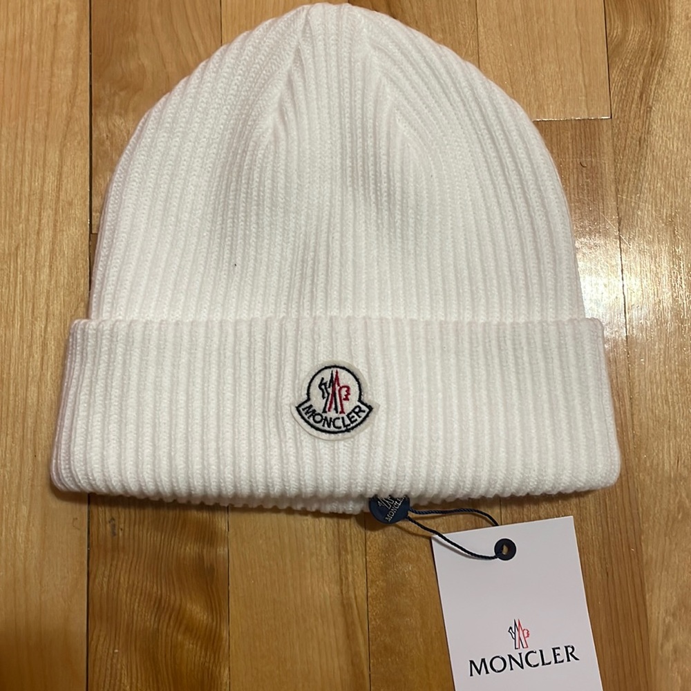 moncler beanie white